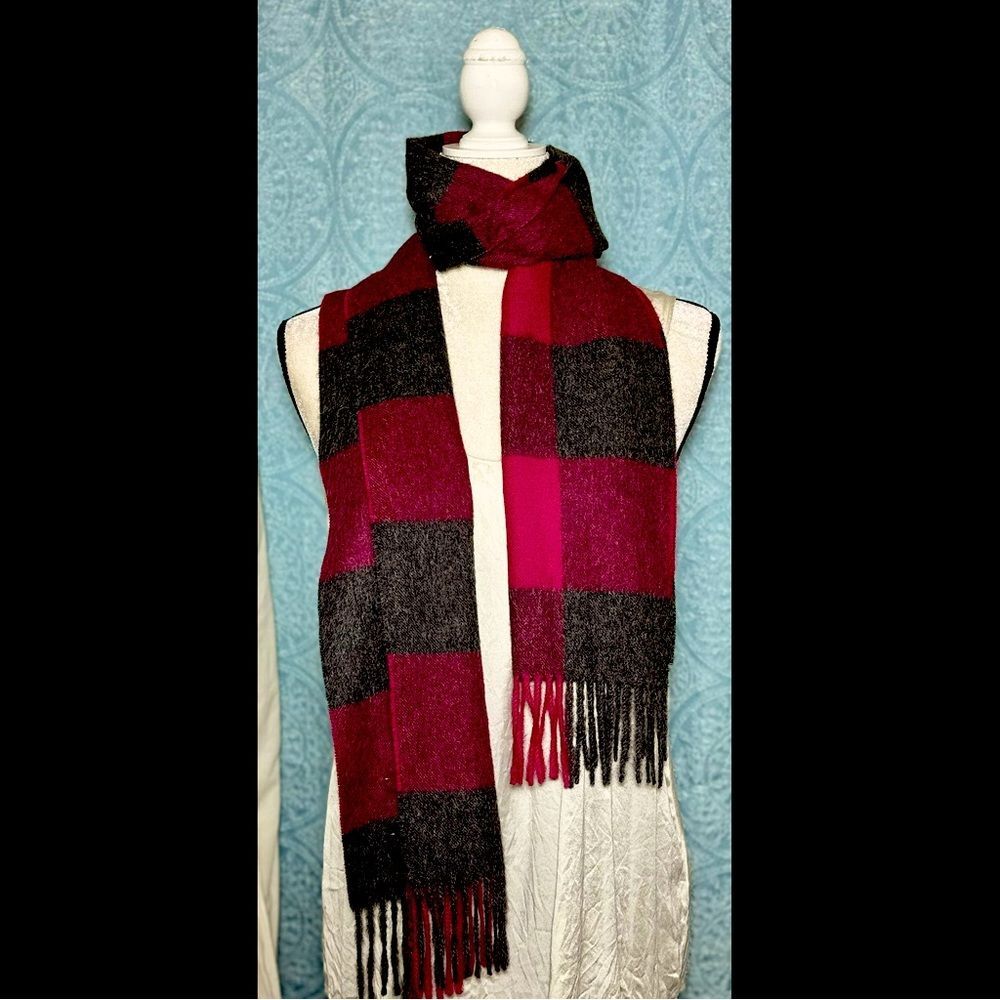 NWOT MFH Knits Baby Alpaca Scarf with Tassels - Picture 1 of 3